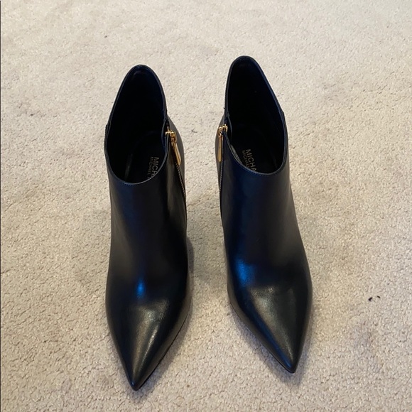 Michael Kors Antonia Bootie - Picture 3 of 8